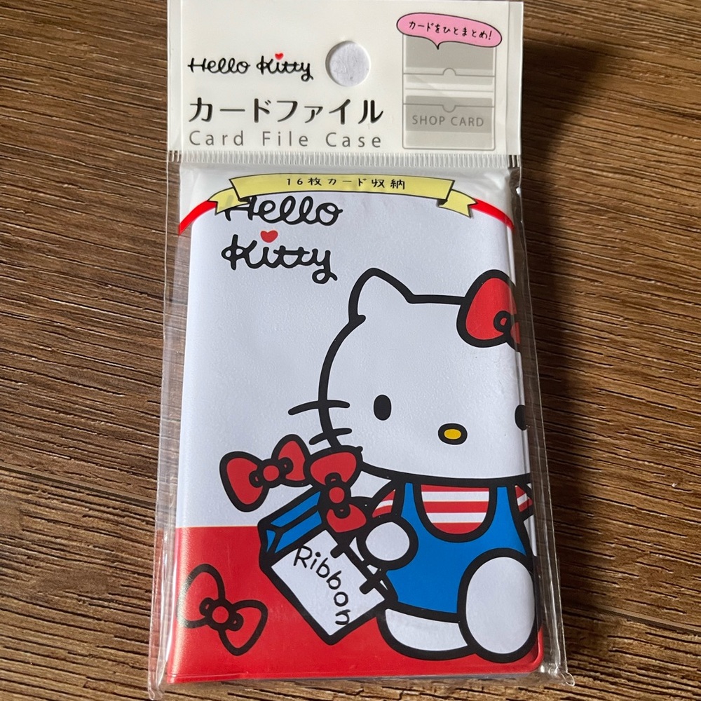 HELLO KITTY-Imported (NWT) Plastic Business Card Holder